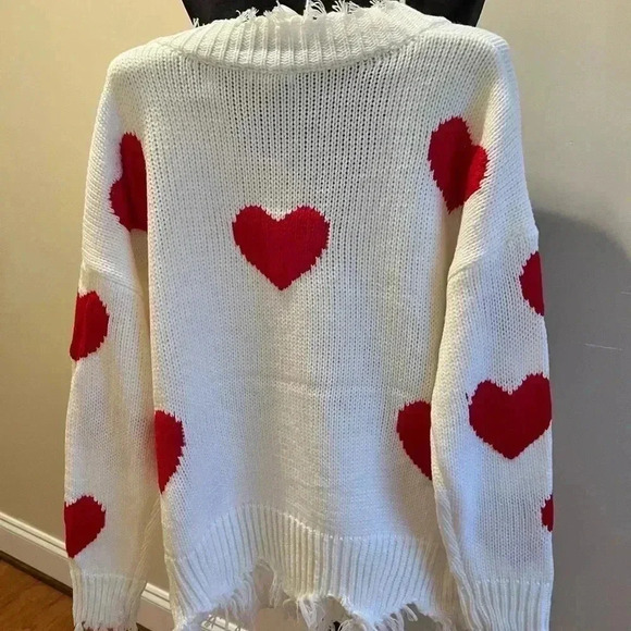 COPY - NWT HEART DISTRESSED SWEATER SIZE MEDIUM - Picture 6 of 11